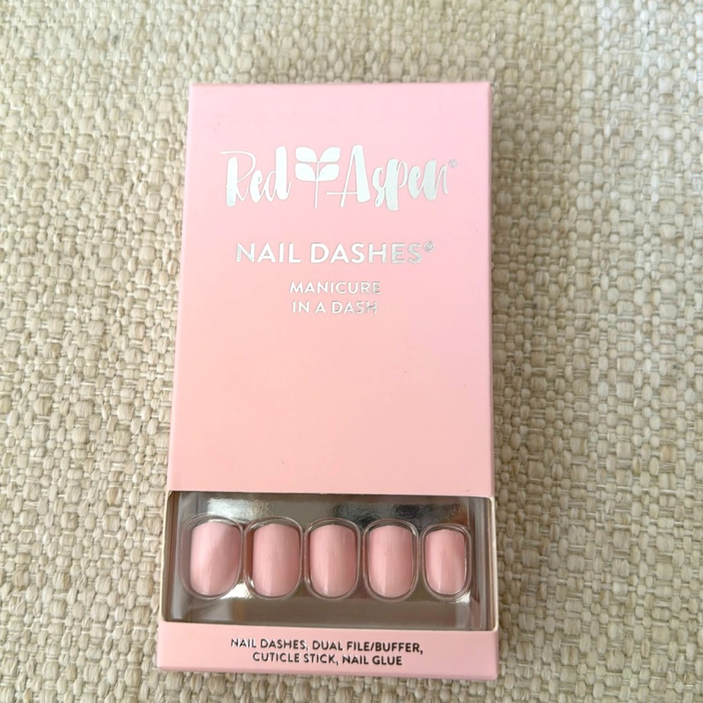Red Aspen Nail Dashes On Point, Brynn Short New
